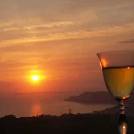 Sunset Retreat - Mamas Farm 2 Alloggio per agriturismo *